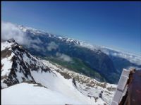 Ouverture du ski d'été sur le glacier du pic blanc. Du 6 juillet au 15 septembre 2013 à L'Alpe d'Huez. Isere. 